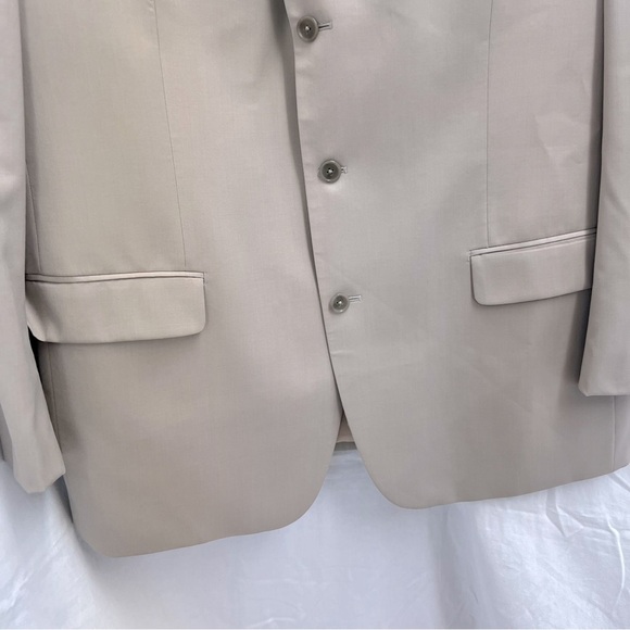 Calvin Klein 100% wool khaki sport coat. - Picture 3 of 10